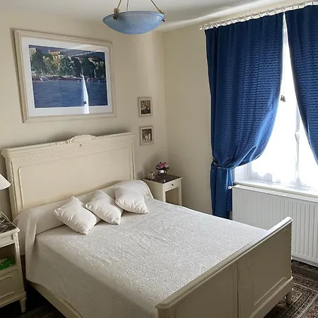 L'auberge Du Chateau Bed & Breakfast Tilloloy