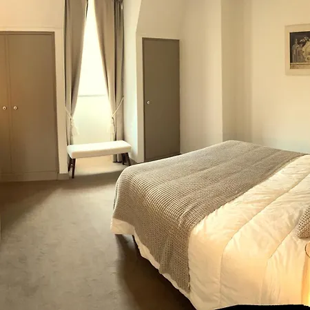 L'auberge Du Château Couette-café *